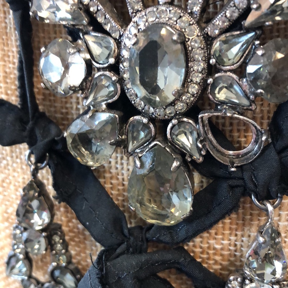Lanvin Paris large Pearl Crystal ribbon necklace - Picture 7 of 16